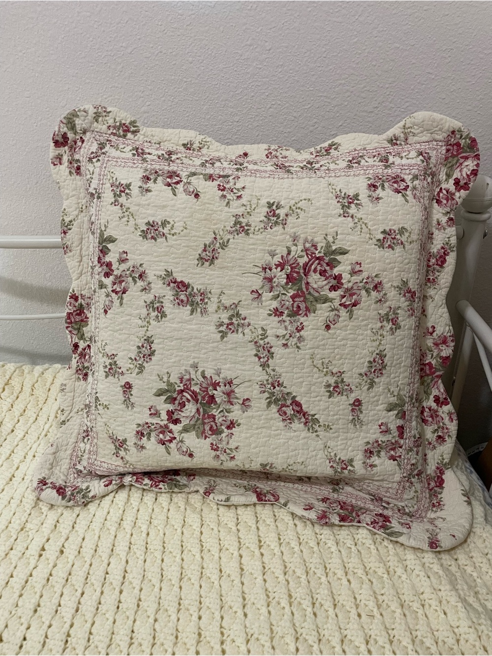 Floral Quilted Shams - Cream with Rose Pattern (2)